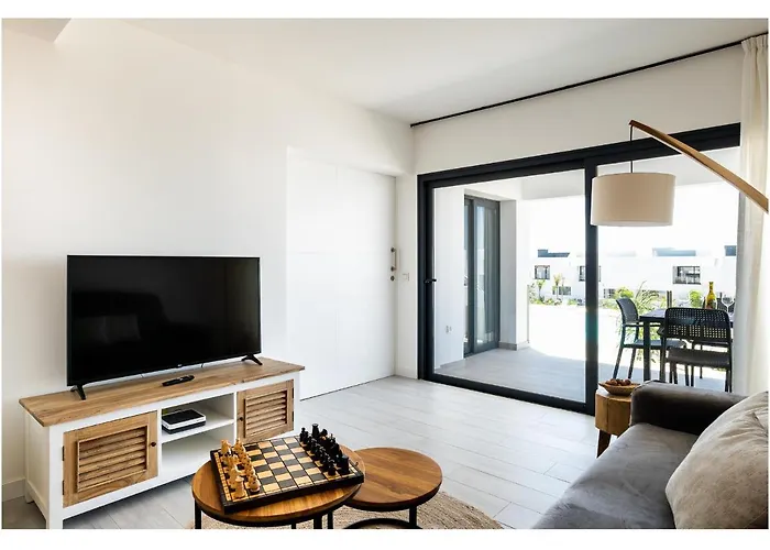 Ftv Holidays Homes Casa Tiare *